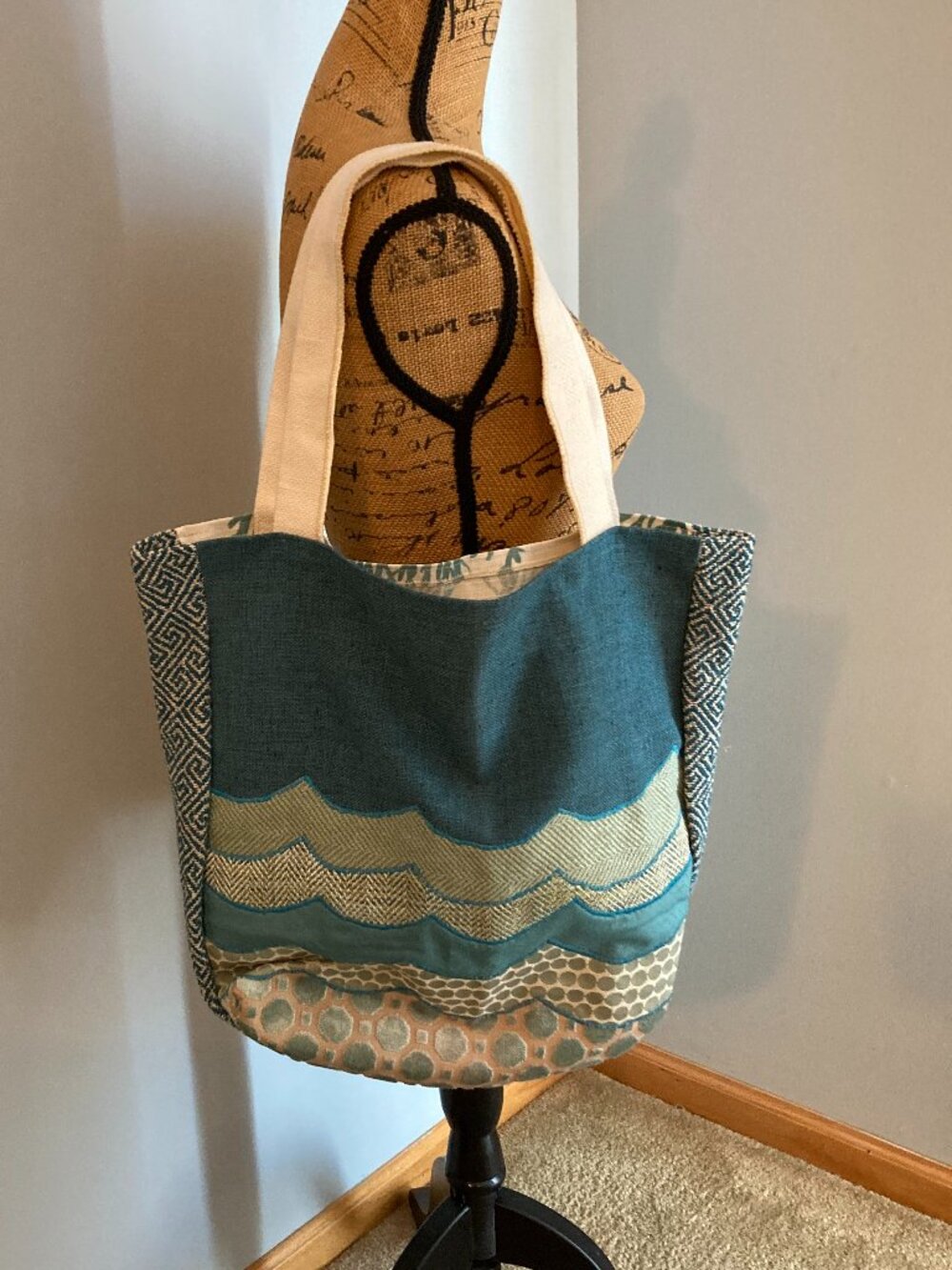 NWOT Handcrafted Tote Blues/Greens - Very Beachy - Picture 3 of 13